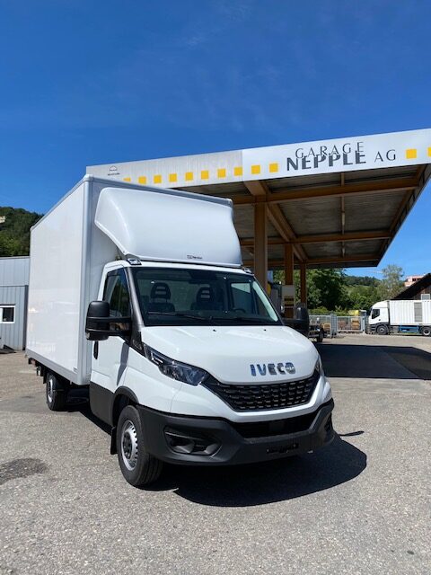 IVECO DAILY 35S18HA 8 KASTENWAGEN AKTION IVECO DAILY 35S18HA 8 KASTENWAGEN AKTION