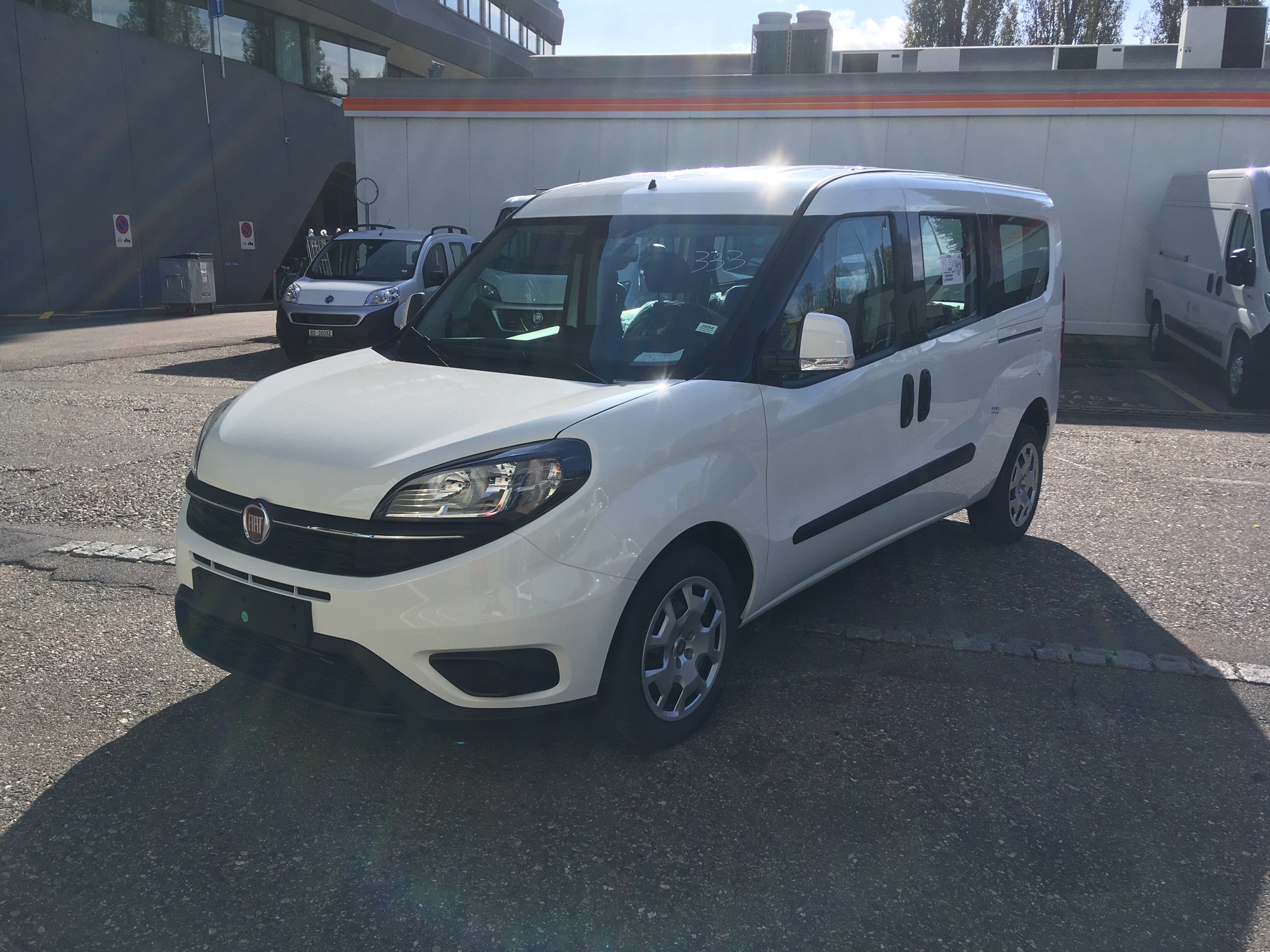 Fiat Dioblò Kombi Swiss 1.6 MJ 105PS L2 / 3068, 3071 Fiat Dioblò Kombi Swiss 1.6 MJ 105PS L2 / 3068, 3071